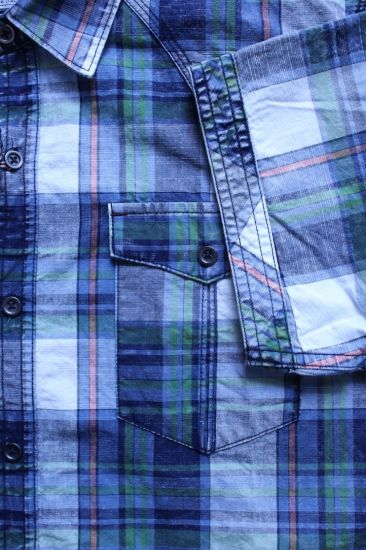Summer Dress Men′s Outdoor Breathable Short-Sleeved Grid Shirt