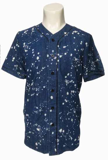 Delicate Men′s Collarless Short Sleeves Blue Denim Shirt